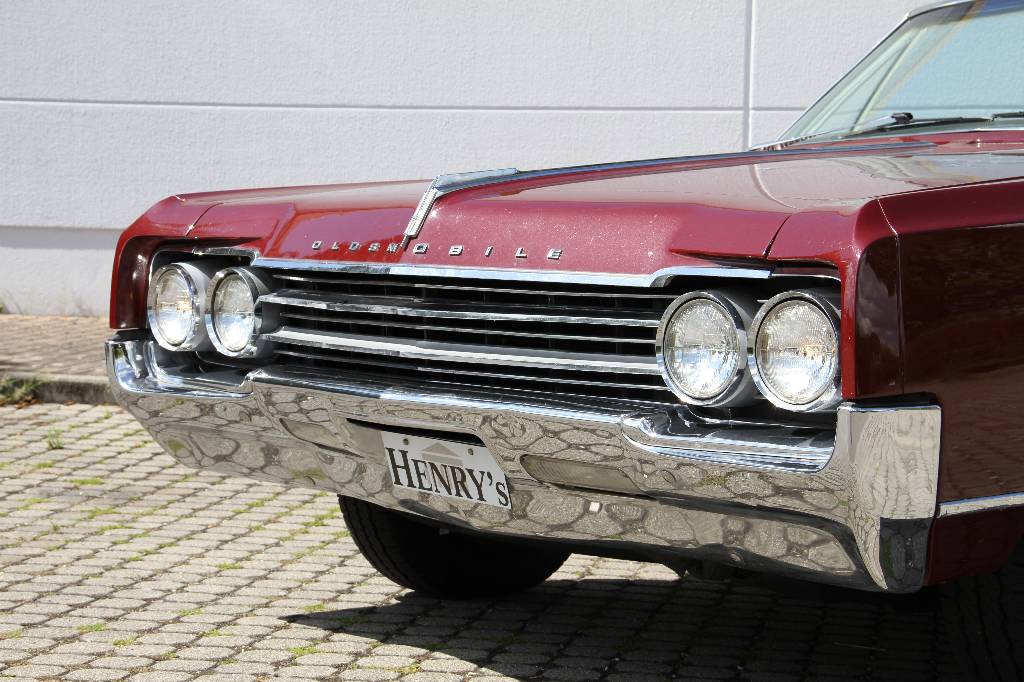 Detail c: 0ldsmobile 88 Dynamic Conv. Cabriolet, Fahrgestellnummer NSC92523, EZ 1965, Fahrzeughalter 1 in CZ vorher USA, Laufleistung unbekannt, H-Zulassung in ...