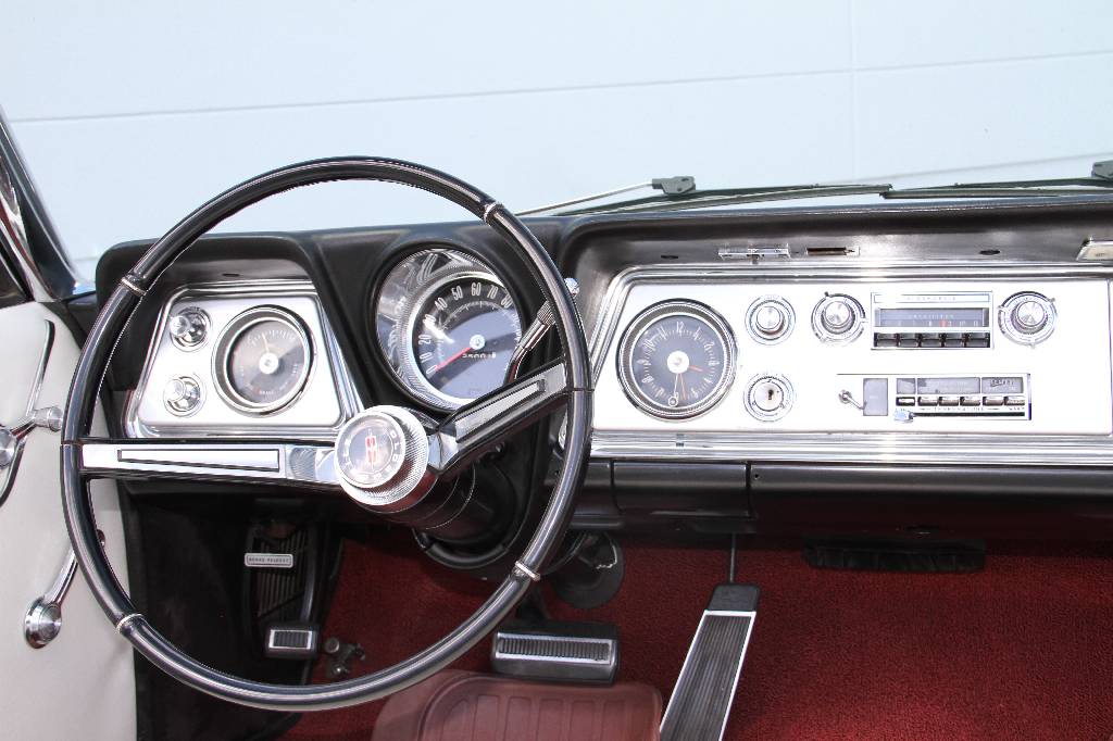 Detail i: 0ldsmobile 88 Dynamic Conv. Cabriolet, Fahrgestellnummer NSC92523, EZ 1965, Fahrzeughalter 1 in CZ vorher USA, Laufleistung unbekannt, H-Zulassung in ...