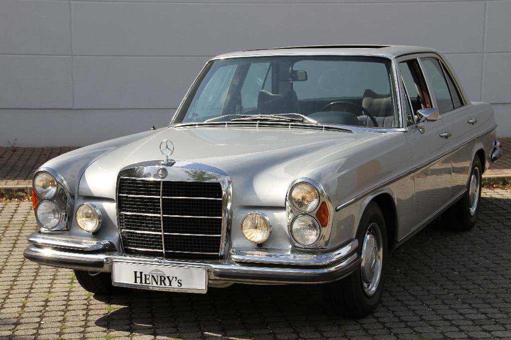 Mercedes Benz 280 SE/8 Limousine, Fahrgestellnummer 10801812084098, EZ 21.04.1971, Fahrzeughalter 5, Laufleistung 65.485 km abgelesen, nächste HU ...