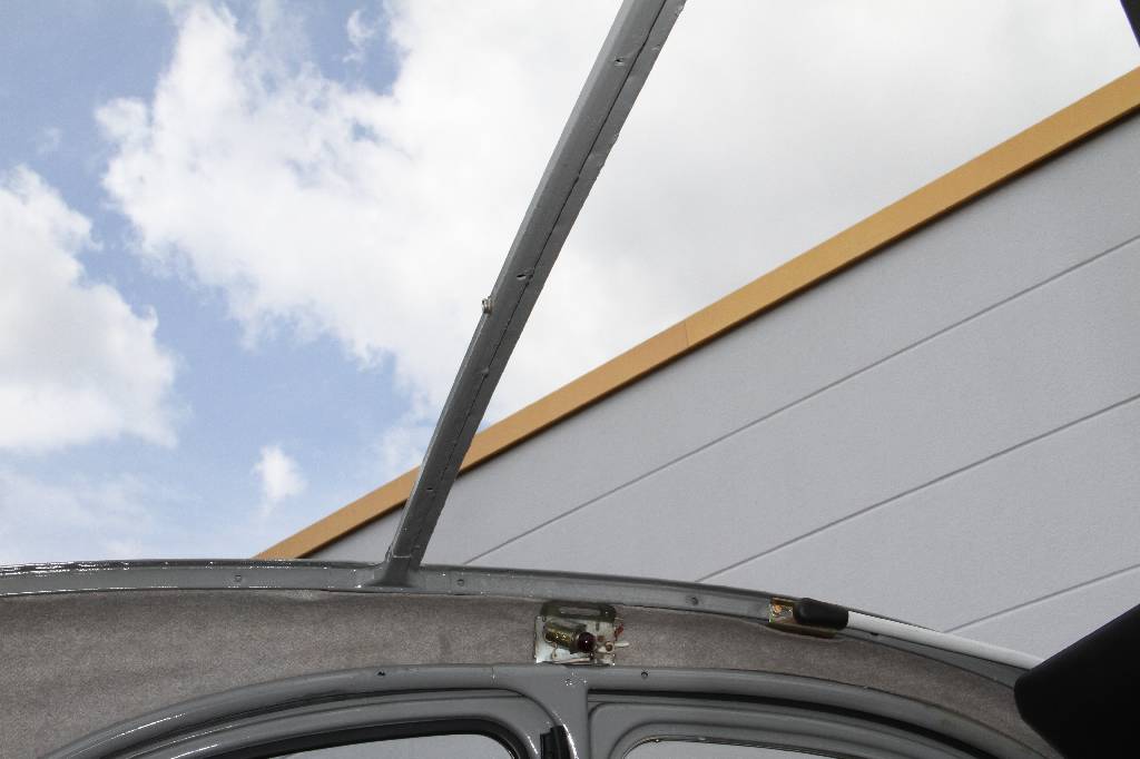Detail f: Citroén 2 CV Dolly Limousine, Fahrgestellnummer VF7AZKA0080KA4330, EZ 21.10.1981, 3. Hand, Laufleistung 22.000 km abgelesen, HU fällig, H-Zulassung ...