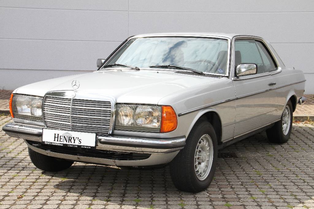 Mercedes Benz 230 C Coupé, Fahrgestellnummer WDB12304312015277, EZ 25.09.1979, 3. Hand, Laufleistung 125.000 km abgelesen, HU fällig, H-Zulassung ...