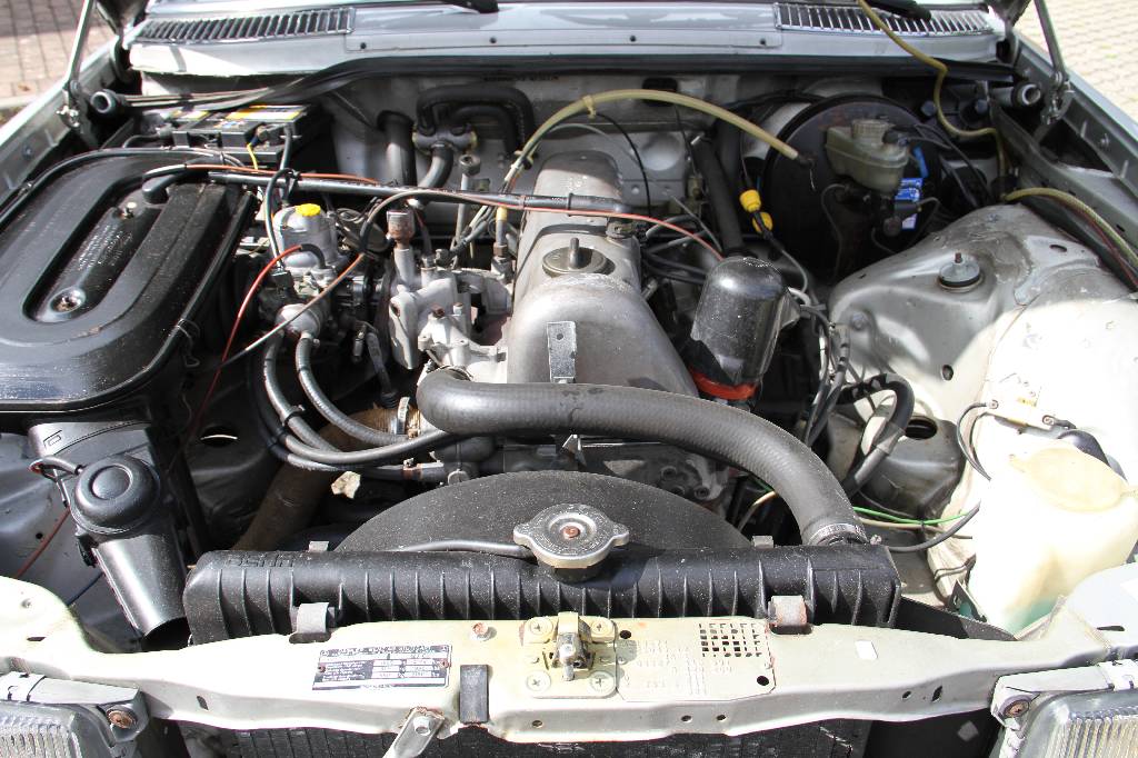 Detail d: Mercedes Benz 230 C Coupé, Fahrgestellnummer WDB12304312015277, EZ 25.09.1979, 3. Hand, Laufleistung 125.000 km abgelesen, HU fällig, H-Zulassung ...