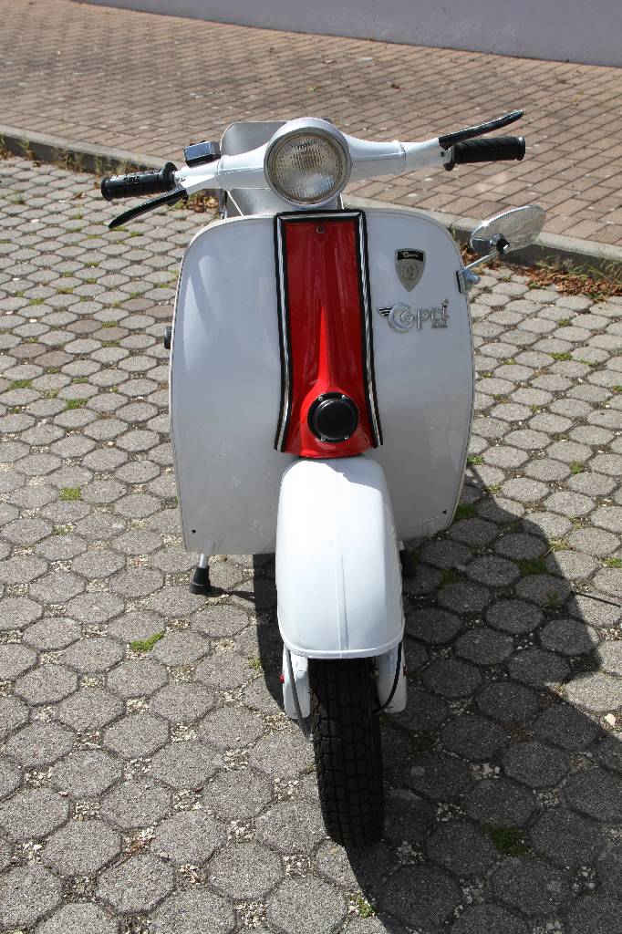 Detail a: Capri 50 Motorroller, Fahrgestellnummer BD00509, EZ 1968, ca. 2. Hand, Laufleistung 7.235 km abgelesen, 1.4 kW/ 1.9 PS, 1- Zylinder 2Takt, 4-Gang ...