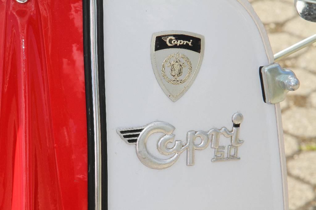 Detail d: Capri 50 Motorroller, Fahrgestellnummer BD00509, EZ 1968, ca. 2. Hand, Laufleistung 7.235 km abgelesen, 1.4 kW/ 1.9 PS, 1- Zylinder 2Takt, 4-Gang ...