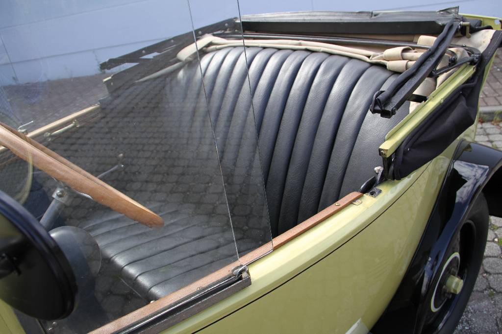 Detail e: Peugeot 172 R Tourer Cabriolet, Fahrgestellnummer 10504J, EZ 1920, Fahrzeughalter unbekannt, Laufleistung ca. 57.698 km abgelesen, HU fällig, H- ...