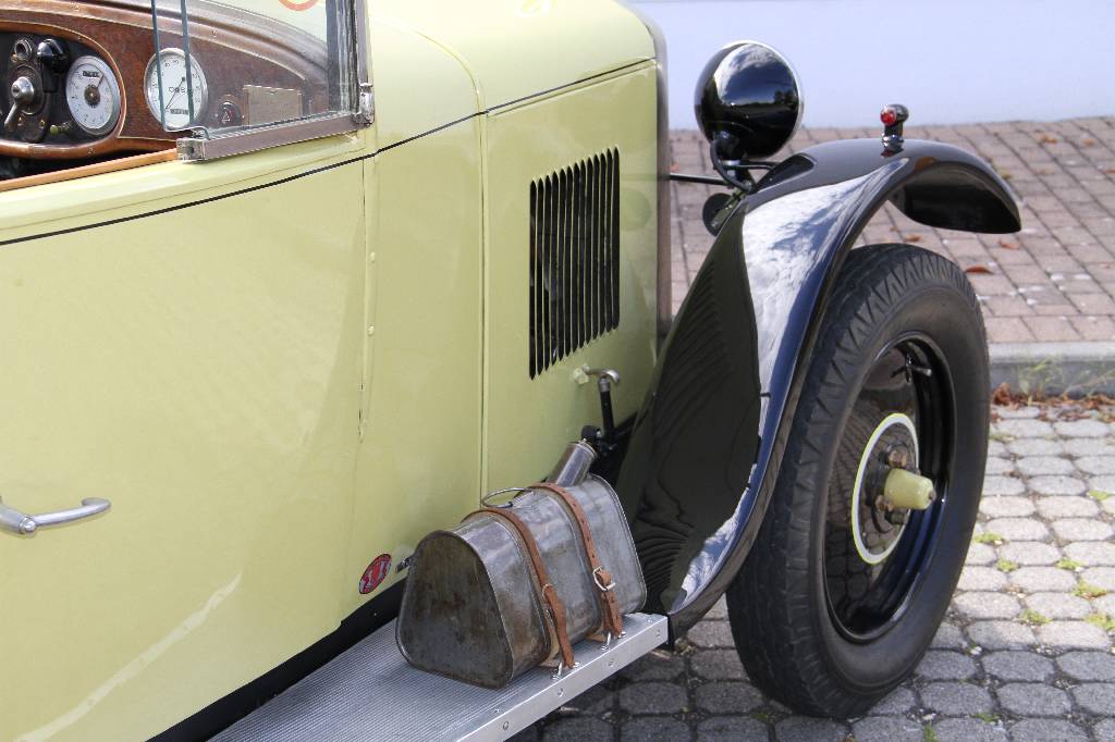 Detail f: Peugeot 172 R Tourer Cabriolet, Fahrgestellnummer 10504J, EZ 1920, Fahrzeughalter unbekannt, Laufleistung ca. 57.698 km abgelesen, HU fällig, H- ...