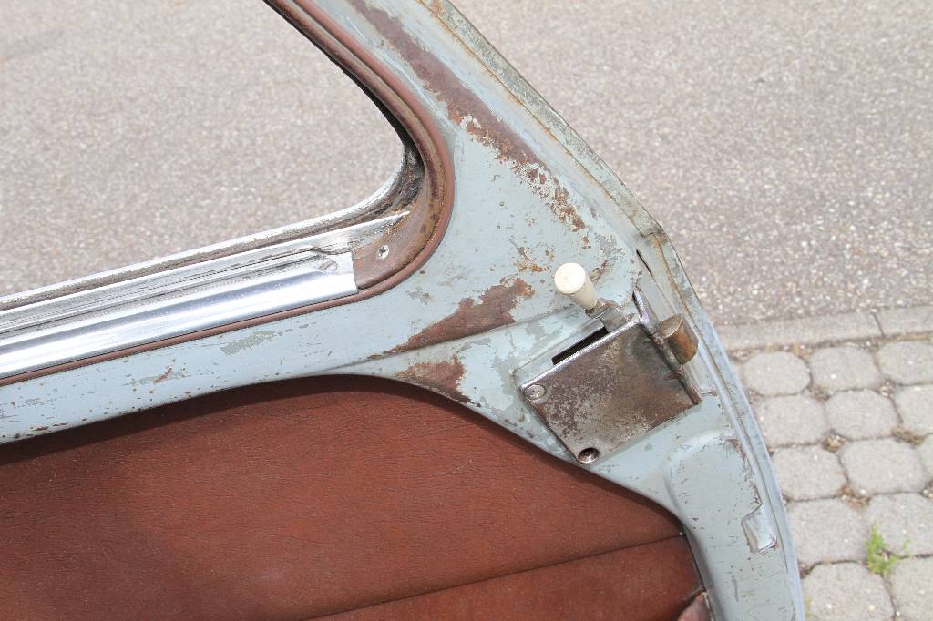Detail e: Fiat Topolino Giardiniera Belvedere, Fahrgestellnummer 20865FE, EZ 03.09.1953, Fahrzeughalter unbekannt, Laufleistung 12.197 km abgelesen, 12 kW/ ...