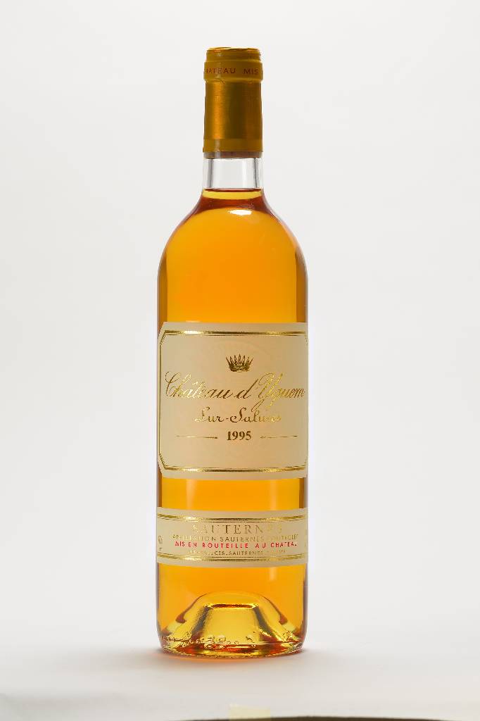 5 Flaschen 1995 Chateau d'Yquem, Sauternes, je ca. 75 cl, je ca. 13,5 % Vol., unverkostet,sehr guter Erhaltungszustand, selten im Angebot, ...