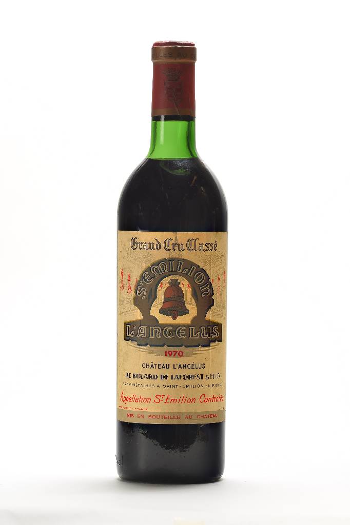 4 Flaschen Chateau L'Angelus, Saint Emilion,Grand Cru Classe, Jahrgänge: 1x 1966, 2x 1970,1x 1974, je ca. 73 cl, Füllstände: ca . top ...