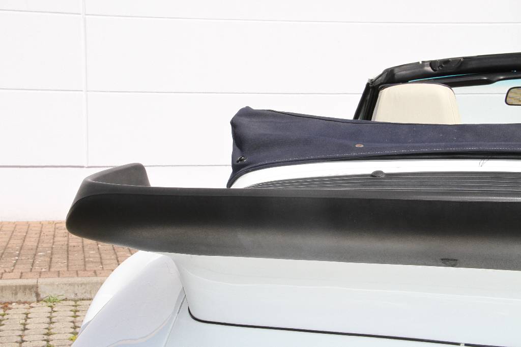 Detail c: Porsche, 911 Turbo 3.3, Cabriolet, Fahrgestellnummer WPOEB0938KS070219, EZ 04.01.1989, Laufleistung 112.724 km abgelesen, HU neu, 210 kW/ 286 PS, 6- ...
