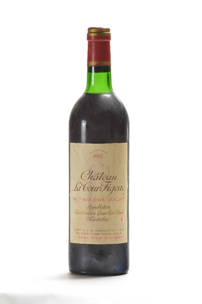1 Flasche 1982 Chateau La Tour Figeac, Saint-Emilion, Grand Cru Classe, ca. 75 cl, Füllstand: ca. top shoulder, unverkostet, Etikett gebräunt