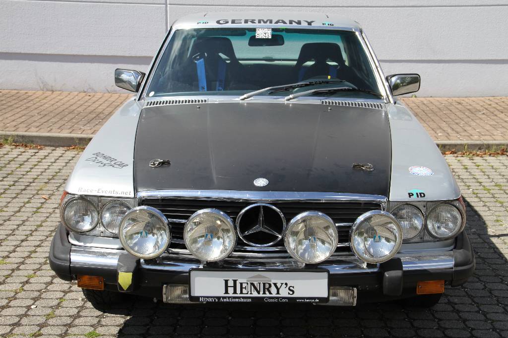 Detail a: Mercedes Benz 450 SLC Coupé, Fahrgestellnummer 10702412018214, EZ 30.06.1977, Laufleistung ca. 250.000 km, H-Zulassung, 160kW/ 218 PS, 8- Zylinder, ...