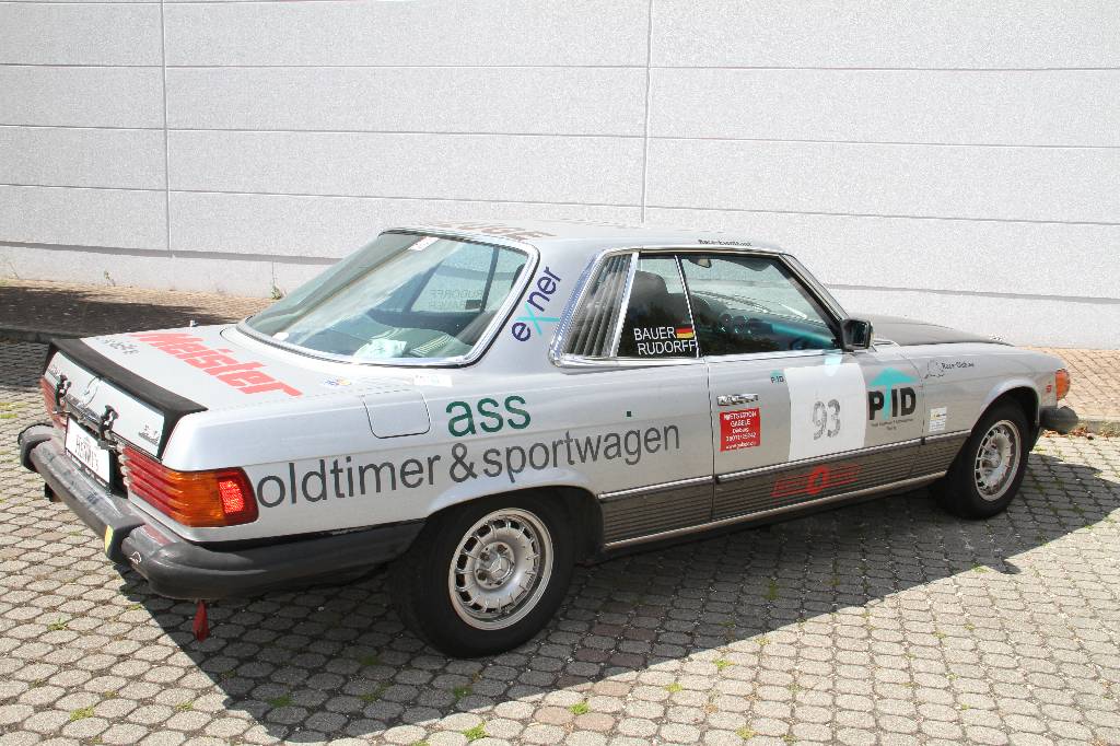 Detail d: Mercedes Benz 450 SLC Coupé, Fahrgestellnummer 10702412018214, EZ 30.06.1977, Laufleistung ca. 250.000 km, H-Zulassung, 160kW/ 218 PS, 8- Zylinder, ...