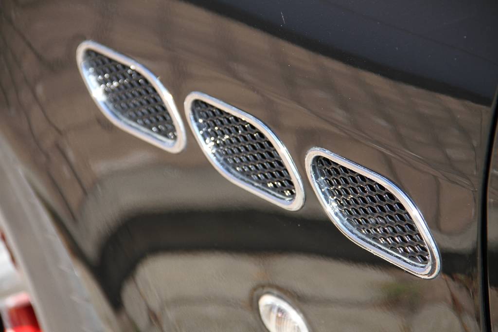 Detail g: Maserati Quattroporte GTS, Fahrgestellnummer ZAMFD393000034754, EZ 05.2008, Laufleistung ca. 55.200 km, HU bis 04.2018, 294 kW/ 400 PS, 8-Zylinder, ...