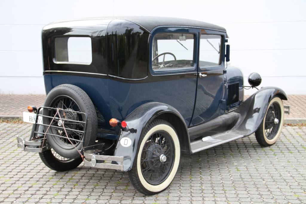 Detail b: Ford A, Fahrgestellnummer: 580995, EZ 01.1929, Laufleistung ca. 11.612 miles abgelesen, H-zulassungsfähig, 29 kW/ 39 PS, 4-Zylinder, 3-Gang ...