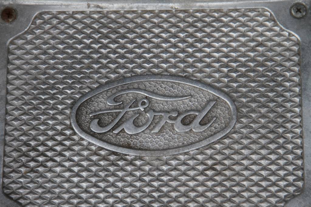 Detail h: Ford A, Fahrgestellnummer: 580995, EZ 01.1929, Laufleistung ca. 11.612 miles abgelesen, H-zulassungsfähig, 29 kW/ 39 PS, 4-Zylinder, 3-Gang ...