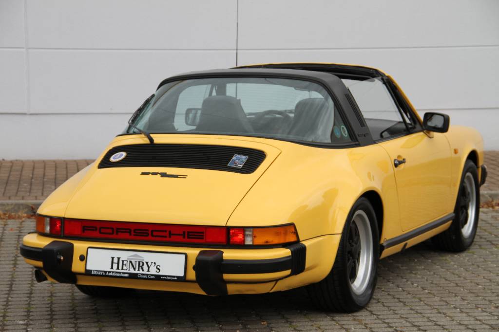 Detail c: Porsche 911 SC Targa Two Door Coupé, Fahrgestellnummer 9119311357, EZ 08.05.1979, 1. Hand, Laufleistung ca. 228.000 km, HU 03.2017, H-Zulassung, 132 ...