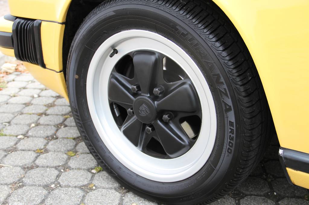 Detail g: Porsche 911 SC Targa Two Door Coupé, Fahrgestellnummer 9119311357, EZ 08.05.1979, 1. Hand, Laufleistung ca. 228.000 km, HU 03.2017, H-Zulassung, 132 ...