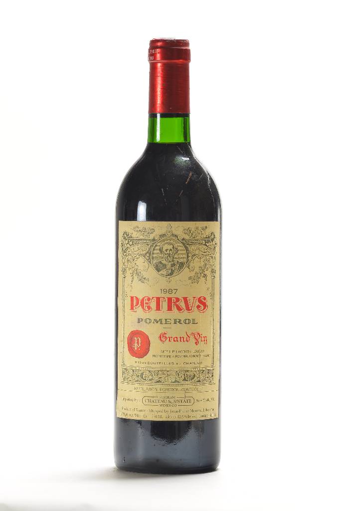 1 Flasche 1987 Chateau Petrus, Pomerol, ca. 75 cl, Füllstand: ca. into neck, unverkostet, selten im Angebot, sammelwürdig, sehr guter ...