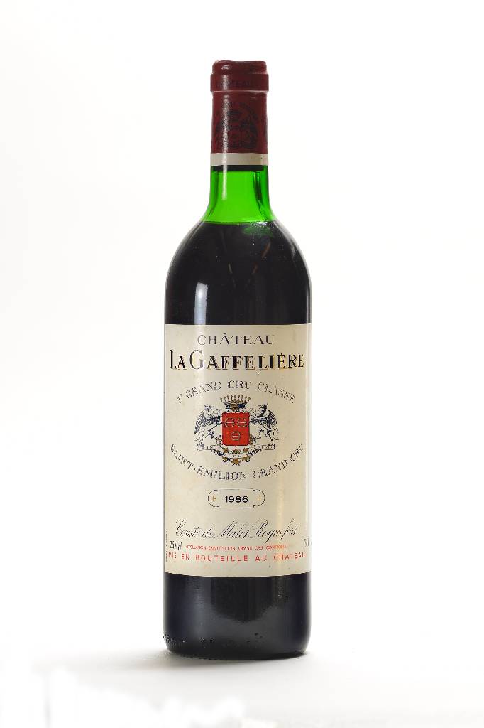 3 Flaschen 1986 Chateau La Gaffeliere, Saint-Emilion, Grand Cru Classe, je ca. 75 cl,Füllstände: je ca. top shoulder, 12,5 % Vol., unverkostet, ...
