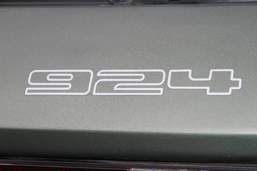 Detail c: Porsche 924 Targa Automatik Coupé, Fahrgestellnummer 92A0414116, EZ 20.12.1979, 3. Hand, Laufleistung ca. 158.000 km, HU 10.2016, H-Zulassung, 92 ...