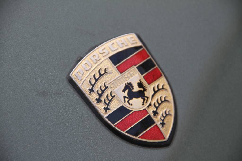 Detail d: Porsche 924 Targa Automatik Coupé, Fahrgestellnummer 92A0414116, EZ 20.12.1979, 3. Hand, Laufleistung ca. 158.000 km, HU 10.2016, H-Zulassung, 92 ...