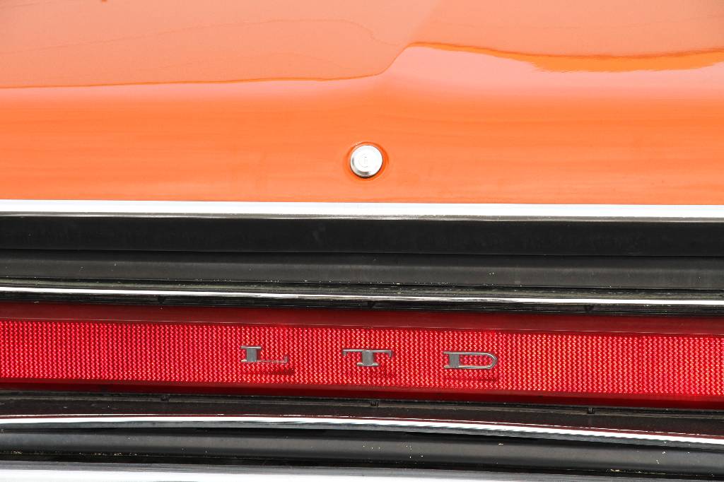 Detail c: Ford LTD Convertible Cabriolet, Fahrgestellnummer 1U61S151774, EZ 01.07.1971, 1. Hand, Laufleistung 60.781 km abgelesen, HU 07.2016, H-Zulassung, 190 ...