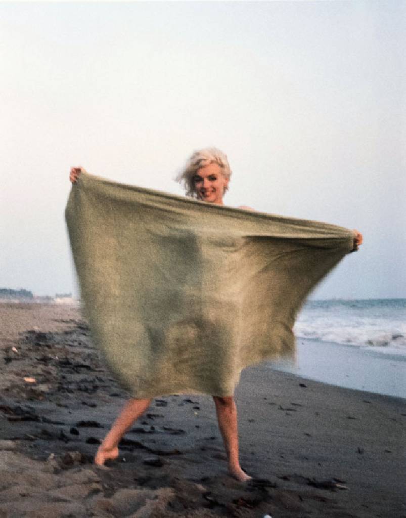George Barris, geb. 1925, Farbfotografie auf Fotopapier, Marilyn Monroe, One West Publishing, rückseitig nummeriert 161/200, Blattgr. ca. 51x40,5 ...