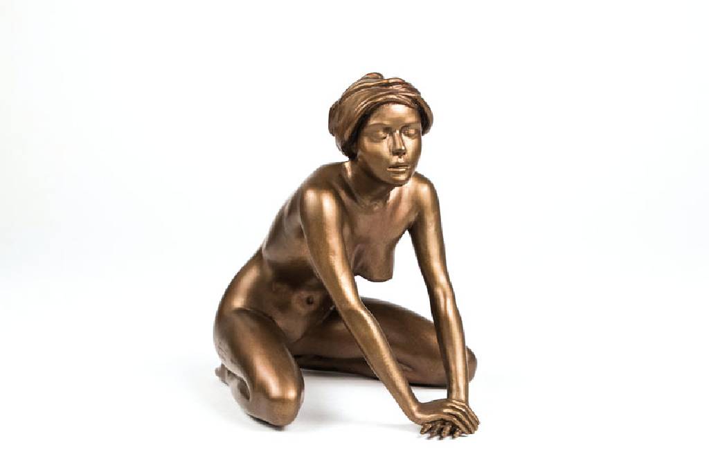 Arno Breker, 1900-1991, Mädchen mit Kopftuch, Bronzeskulptur, signiert und nummeriert 129/499, Gießerstempel Venturi Arte, mit signiertem ...