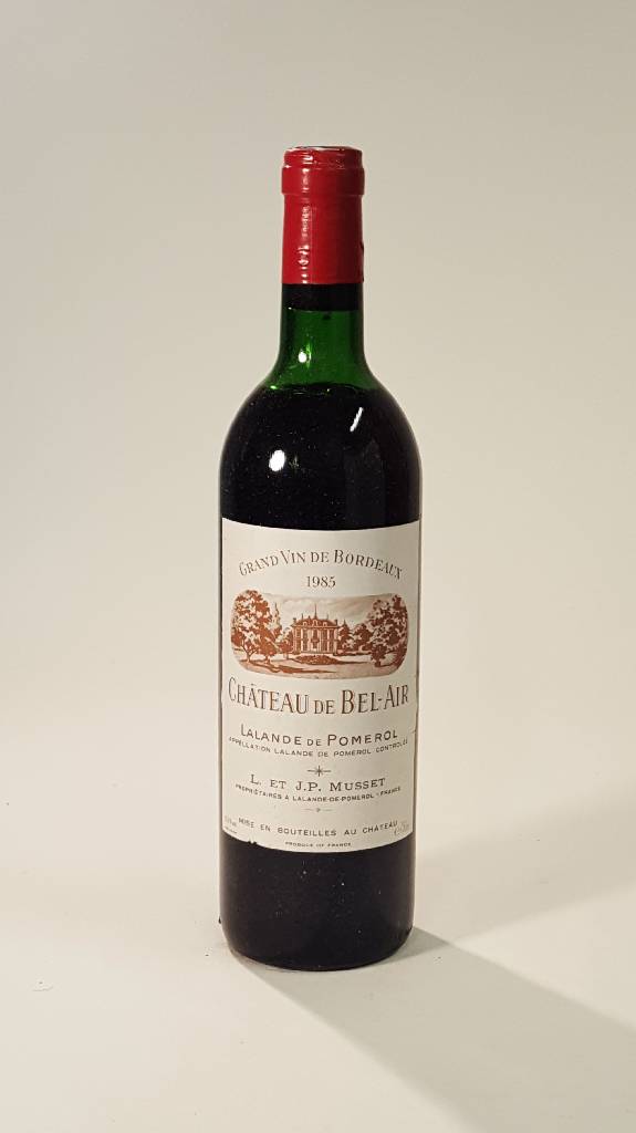 2 Flaschen 1985 Chateau de Bel-Air, Lalande de Pomerol, je ca. 75 cl, 12,5 % Vol, Füllstände: je ca. top shoulder, selten im Angebot, unverkostet, ...