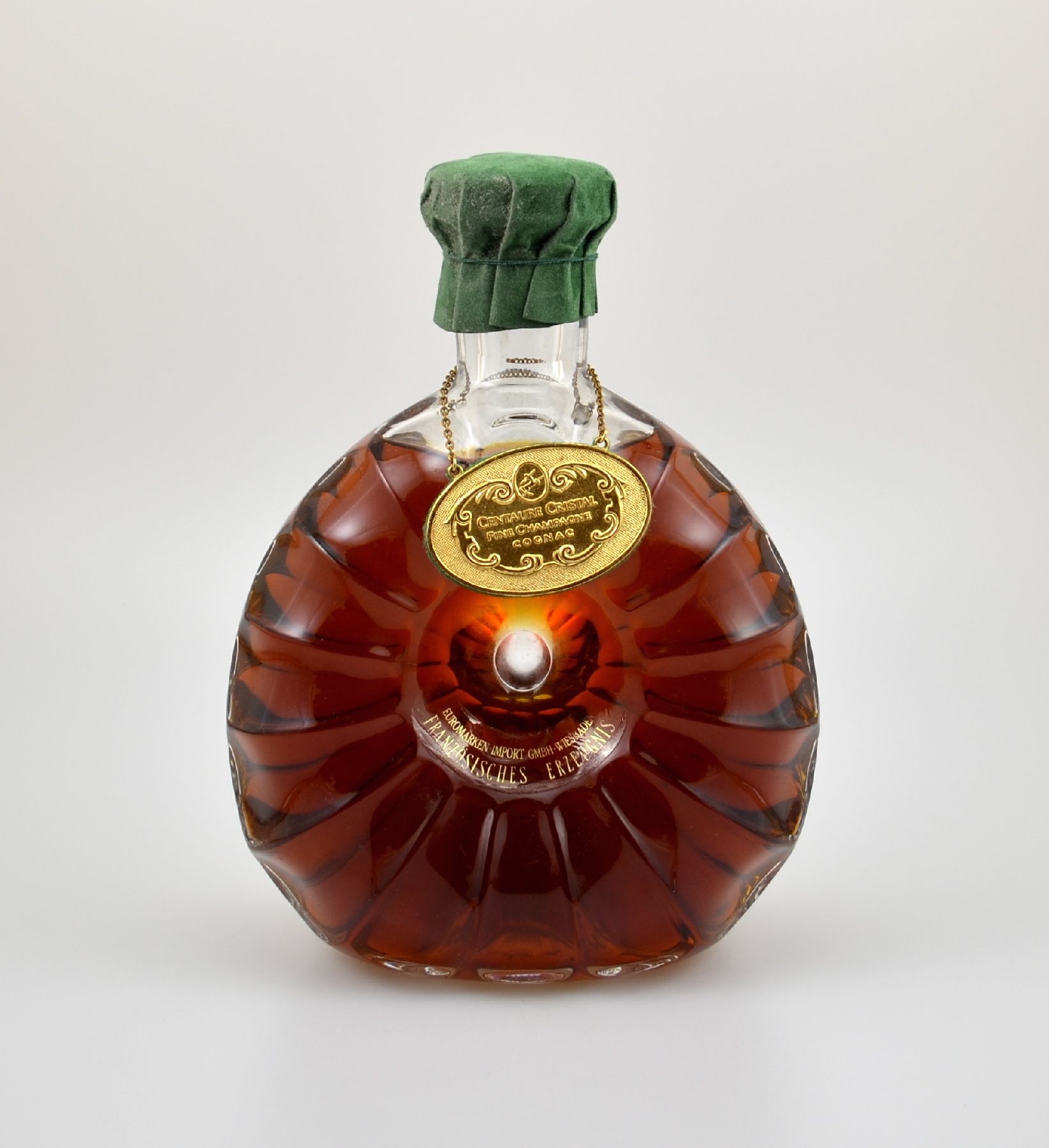 1 Flasche Remy Martin Centaure Cristal Fine Champagne Cognac, ca. 70 cl, 40% Vol., im Originalgeschenkkarton, mit Originalzertifikat, mit ...