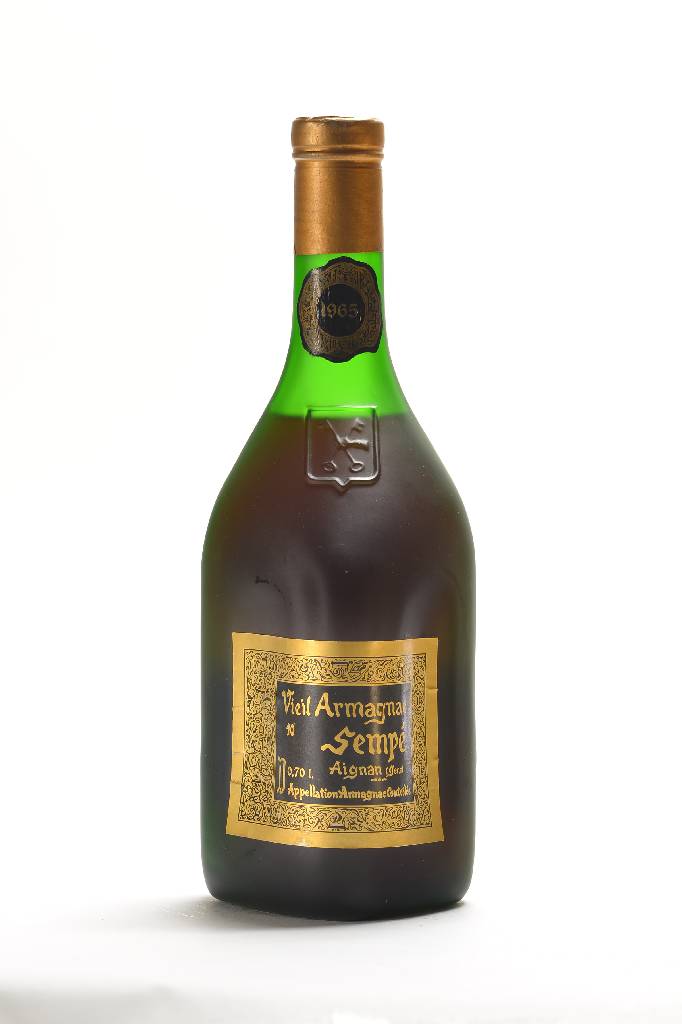 1 Flasche 1965 Aignan Vieil Armagnac Sempe, ca. 70 cl, 40% Vol., unverkostet, Abstand zwischen Kapsel und Armagnac, ca. 4,8 cm, sehrguter ...
