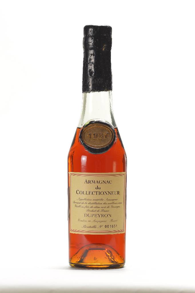 1 Demiflasche 1937 Dupeyron Armagnac du Collectiounneur, Abstand zwischen Kapsel undArmagnac: ca. 3,5 cm, unverkostet, 40 % Vol, ca. 35 cl, selten im ...