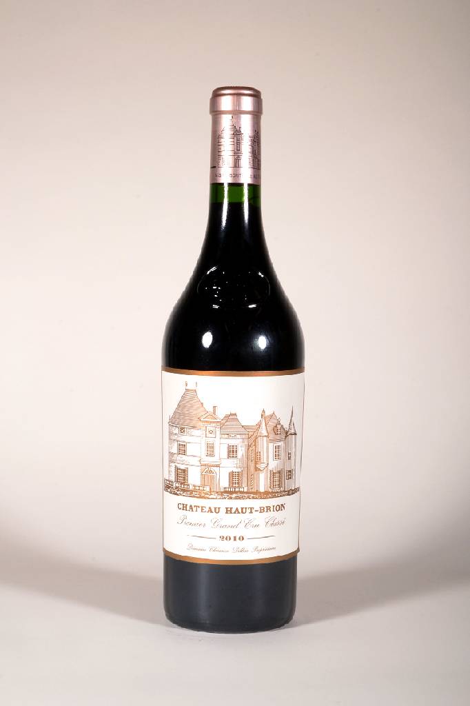1 Flasche 2010 Chateau Haut Brion, Pessac Leognan, Premier Cru Classe, ca. 75 cl, 15 % Vol., Abstand zwischen Kapsel und Wein: ca. 1 cm, sehr guter ...