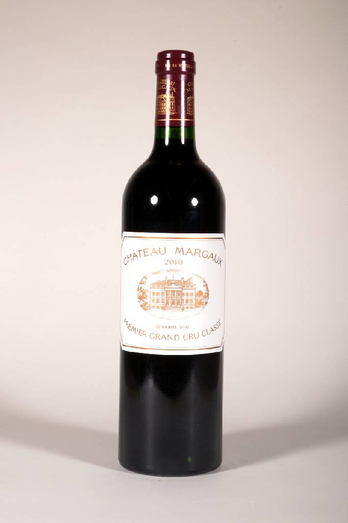 1 Flasche 2010 Chateau Margaux, Margaux, Premier Grand Cru Classe, ca. 75 cl, 13,5 % Vol., Füllstand: ca. into neck, unverkostet, in der ...