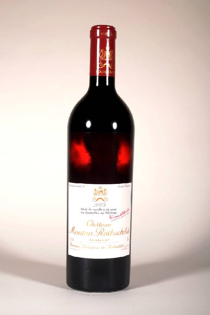 1 Flasche 2009 Chateau Mouton Rothschild,Pauillac, Künstleretikett: Anish Kapoor, ca. 75 cl, Füllstand: ca. into neck, in Originalholzkiste (diese ...