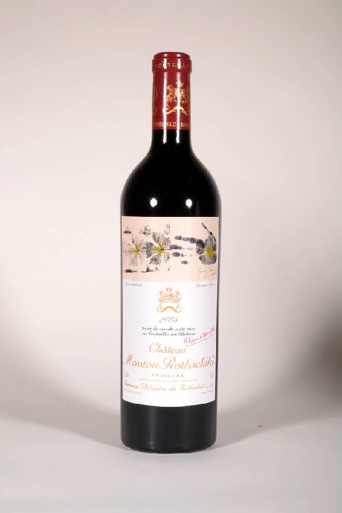 Detail a: 6 Flaschen 2005 Chateau Mouton Rothschild, Pauillac, Premier Cru Classe, Künstleretikett: Giuseppe Penone, je ca. 75 cl, Füllstände: je ca. high ...