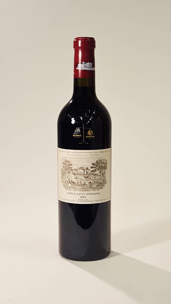 1 Flasche 2005 Chateau Lafite Rothschild, Pauillac, ca. 75 cl, 13 % vol., Füllstand: ca. into neck, unverkostet, sehr guter Erhaltungszustand, ...