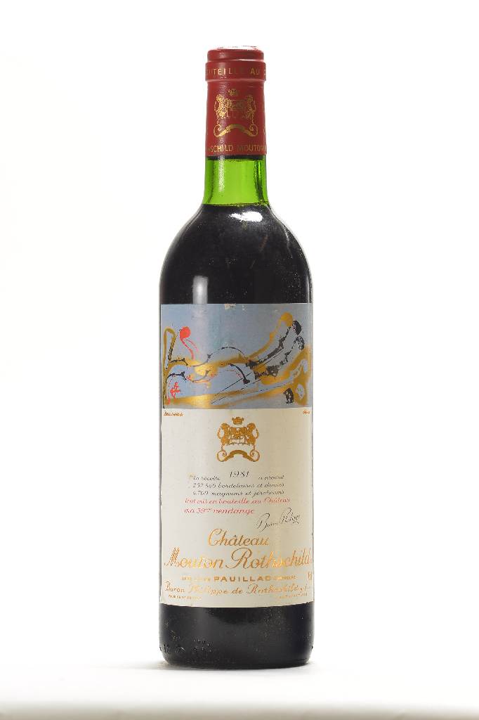 2 Flaschen 1981 Chateau Mouton Rothschild, Pauillac, Künstleretikett: Arman, je ca. 75 cl, Füllstände: je ca. top shoulder, unverkostet, selten im ...