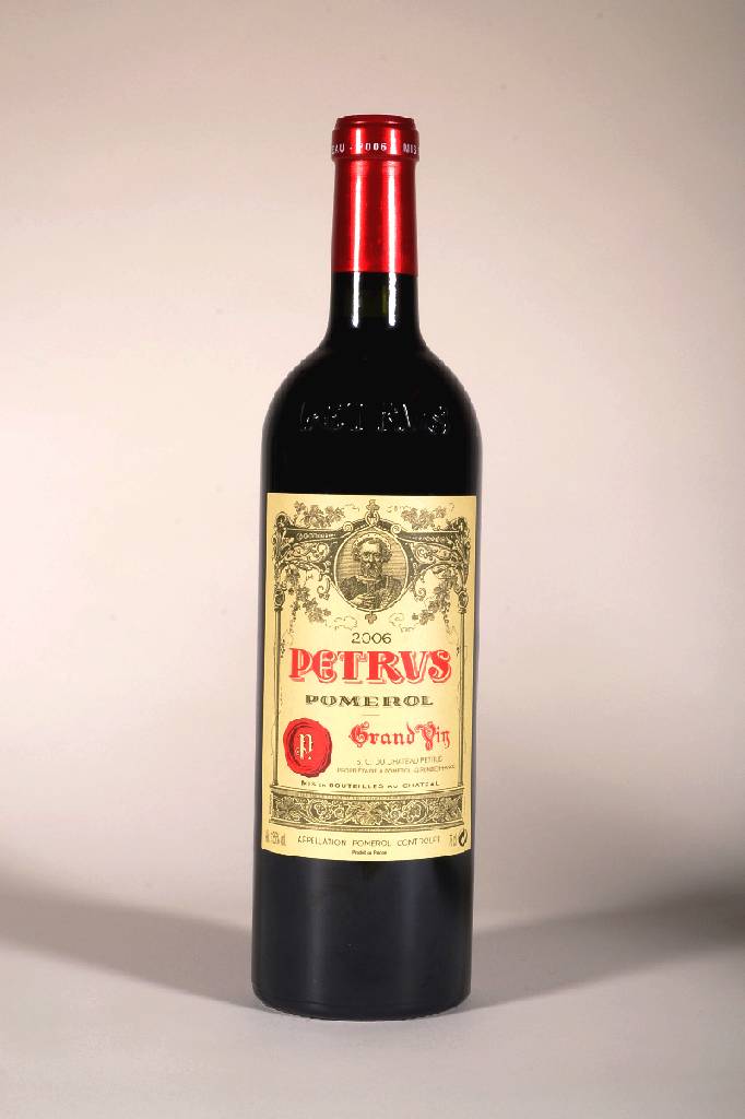 1 Flasche 2006 Chateau Petrus, Pomerol, ca. 75 cl, Füllstand: ca. into neck, 13,5 % Vol., unverkostet, sehr guter Erhaltungszustand, absolut ...