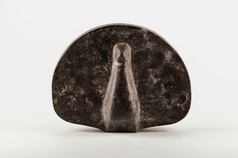 Theo Rörig, geb. 1940, Skulptur eines Pfaus, Speckstein, monogrammiert und datiert 77, Rouge de Cologne, ca 20,5x26 cm , mit Buch