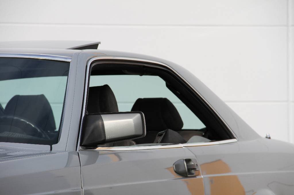 Detail e: Mercedes Benz 500 SEC Coupé, Fahrgestellnummer WDB1260441A540906, EZ 26.03.1990, 5. Hand, Laufleistung ca. 169.500 km, HU 10.2018, 185 kW/ 252 PS, ...