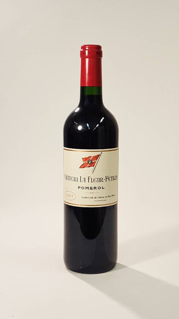 1 Flasche 2007 Chateau La-Fleur-Petrus, Pomerol, ca. 75 cl, 13,5 % Vol., Füllstand: ca. into neck, sehr guter Erhaltungszustand, selten im Angebot, ...