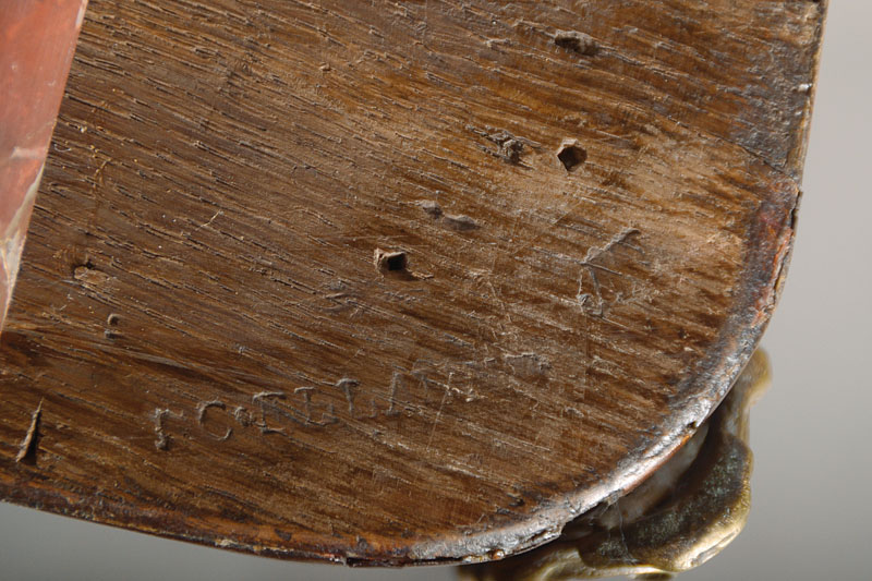 Detail a: Französische Übergangskommode, sog. Transition-Kommode, wohl Paris, um 1765/70, gestempelt J C Ellaume (Jean-Charles Alleaume,M. 1754), Rosenholz ...
