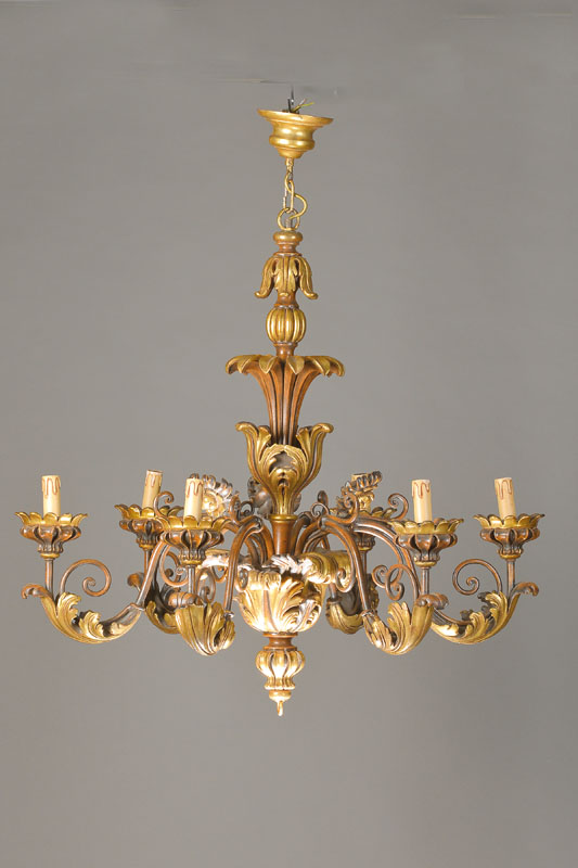 Deckenlampe, deutsch, Mitte 20.Jh., Holz gestuckt u. goldfarben gefaßt, 6 Brennstellen, vielfacher Akanthusblattdekor, im Rokoko-Stil, ...