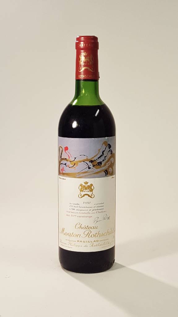 1 Flasche 1981 Chateau Mouton Rothschild, Pauillac, Künstleretikett: Arman, ca. 75 cl, Füllstand: ca. upper mid shoulder, unverkostet, Etikett min. ...