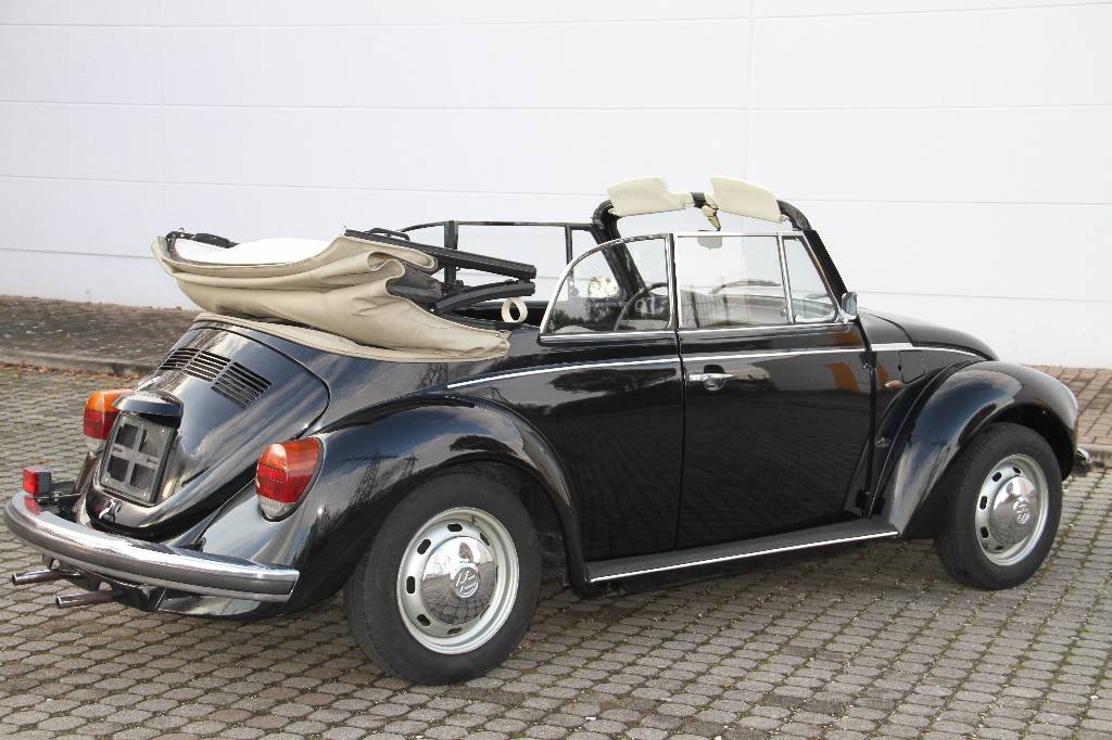 Detail d: VW 1303 Cabriolet, Fahrgestellnummer 1592032237, EZ 1979, 2. Hand, Laufleistung ca. 138.000 km abgelesen, 26 kW/ 35 PS, H-zulassungsfähig, ...