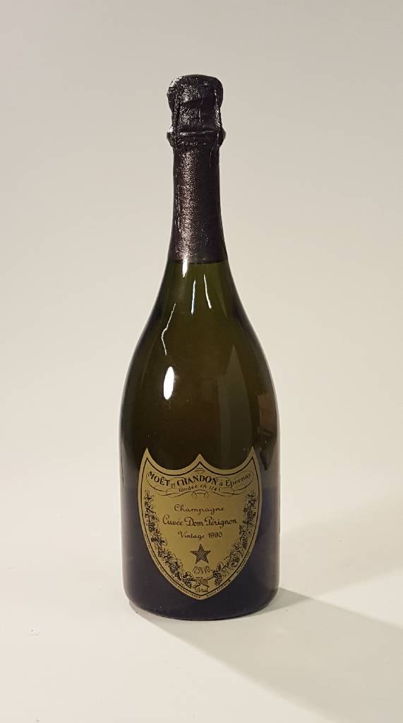 1 Flasche 1990 Moet et Chandon Dom Perignon,Champagner, Brut, ca. 75 cl, 12,5 % Vol., unverkostet, sehr guter Erhaltungszustand, selten im Angebot, ...