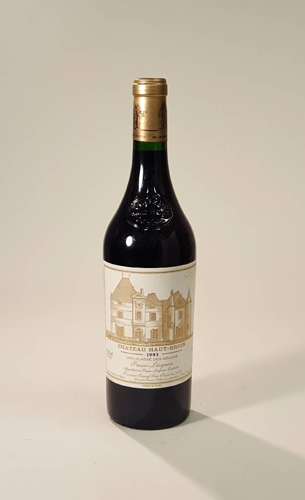 1 Flasche 1993 Chateau Haut Brion, Pessac- Leognan, Premier Grand Cru Classe, ca. 12,5 % Vol., ca. 75 cl, Abstand zwischen Kapsel und Wein: ca. 1,1 ...