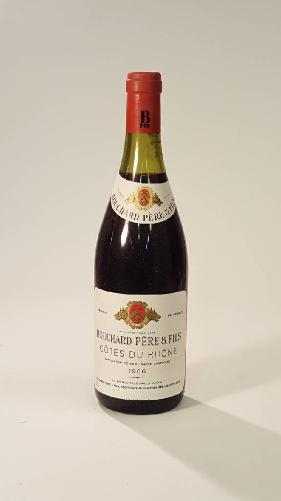 6 Flaschen 1986 Bouchard Pere & Fils Cotes du Rhone, Cote D'Or, je ca. 75 cl, Abstand zwischen Kapseln und Wein: je ca. 2,5 cm, sehr gute ...